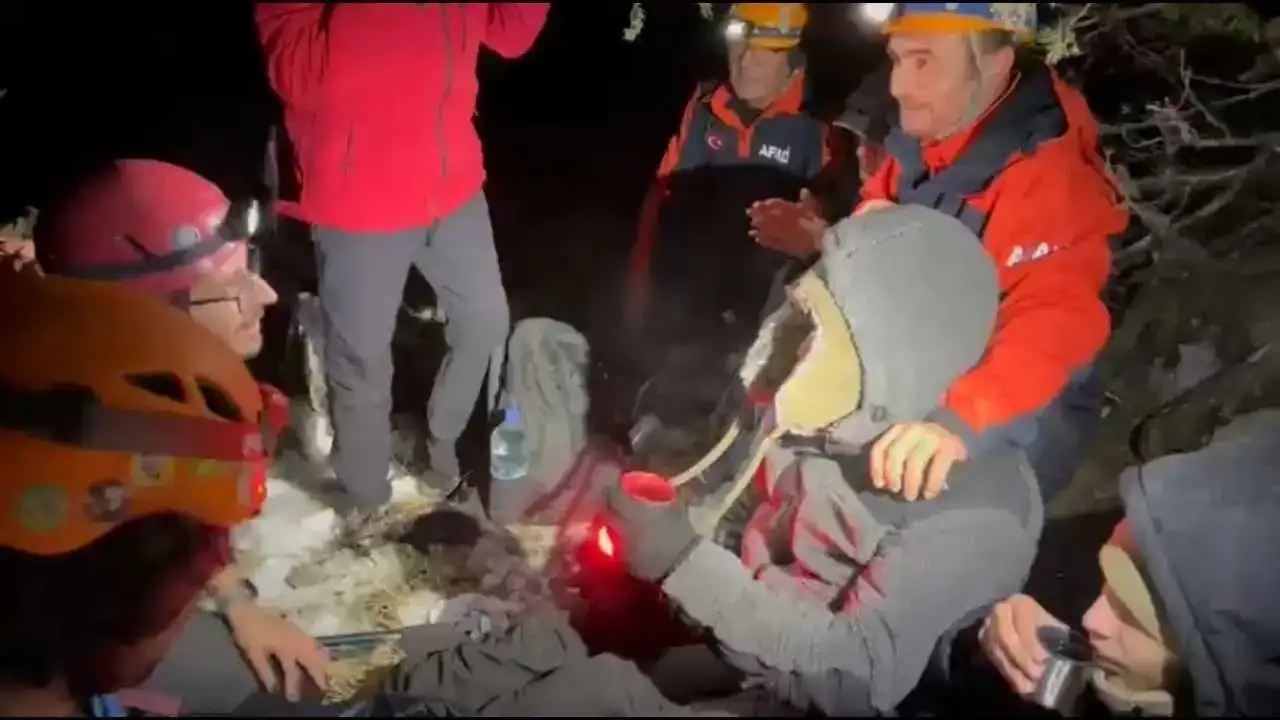 Adana’da Tırmanış Macerası Kabusa Döndü: 3 Genç Mahsur Kaldı! 5